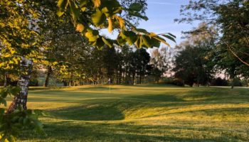 Logo Golf de Rigenée à Villers-la-Ville, en Belgique, près de Buxelles