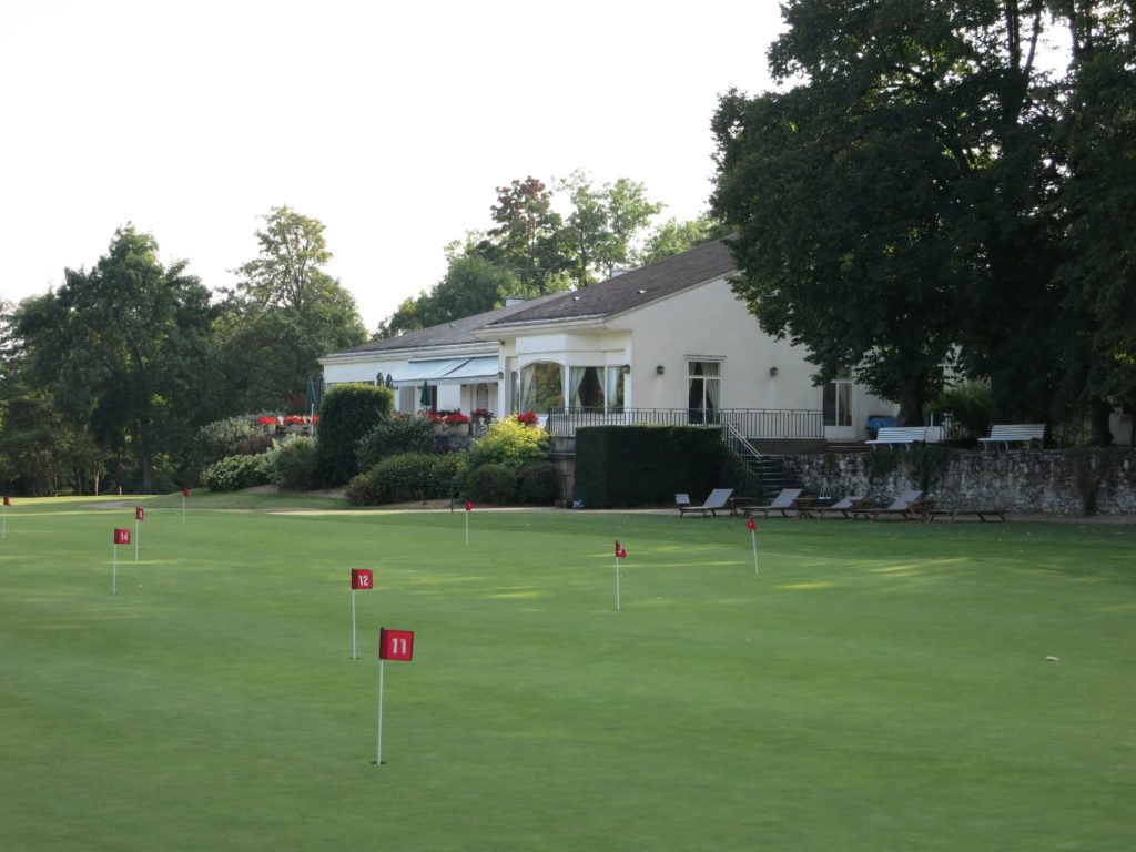 Zone d'entraînement au petit jeu au Golf d'Ormesson, Resonance Golf Collection