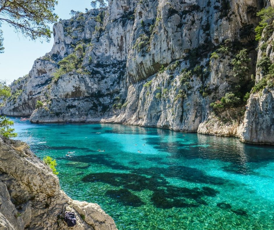 Vivez une jolie escapade avec la visite des Calanques de Marseille