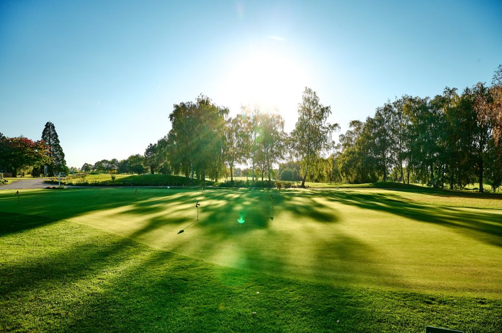 Putting green à Magny-le-Hongre (77), à 30 min de Paris, Golf Paris Val d'Europe, Resonance Golf Collection