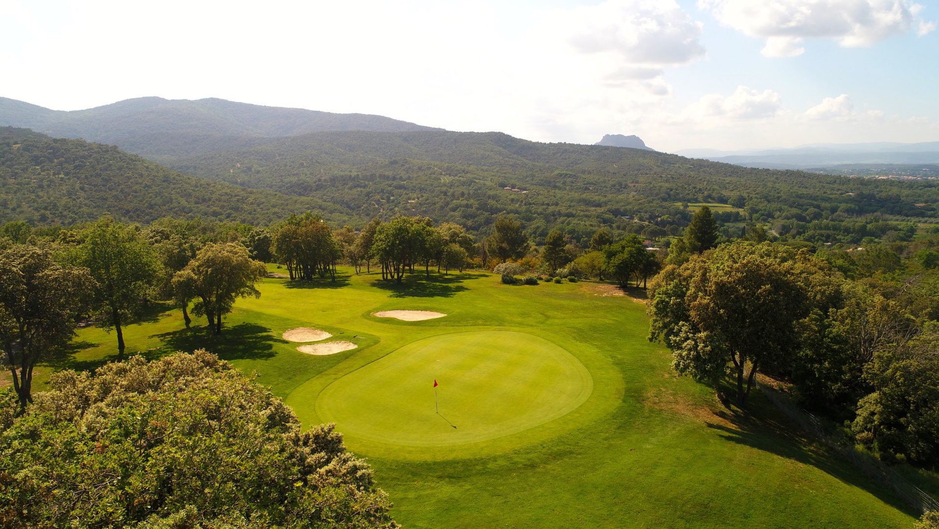 Parcours 18 trous et 9 trous à Roquebrune sur Angers, Var (83), Resonance Golf Collection