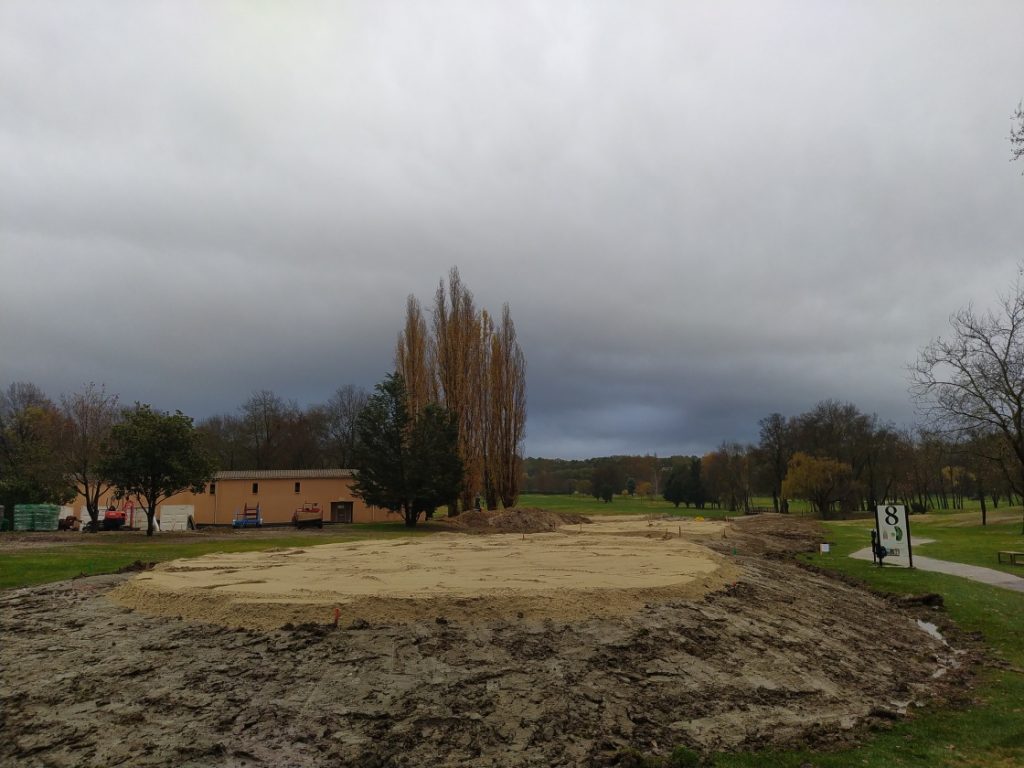 Travaux du départ du trou 16 du Golf de la Grande Bastide, Resonance Golf Collection