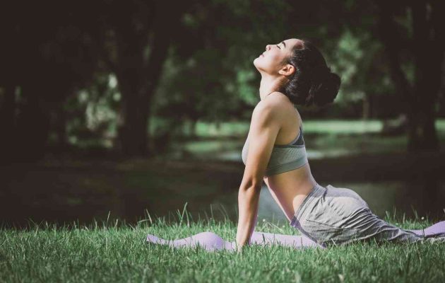 Let go of stress and refocus on yourself during yoga or meditation session - Le Touquet and Bastide de la Salette golf clubs