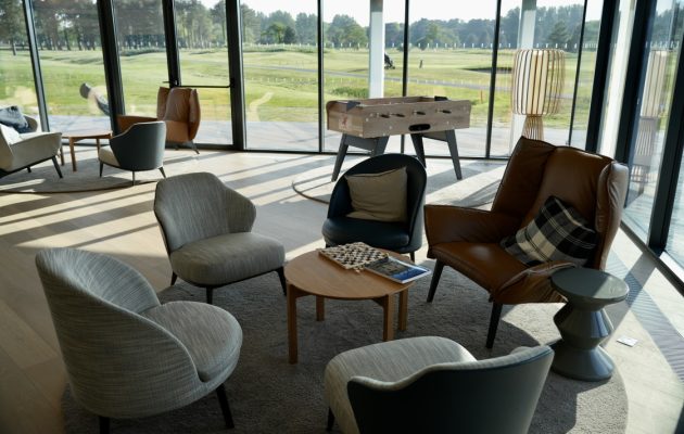 Partagez une partie de babyfoot ou d'échecs ! - Le Touquet Golf Resort