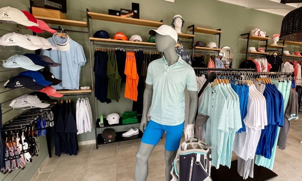 Proshop à Servanes, boutique de golf, Resonance Golf Collection