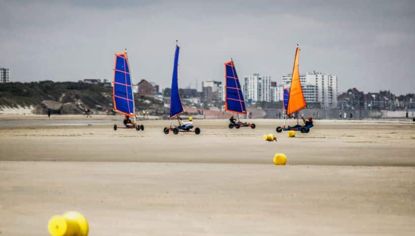 Char à voile sur la plage de la Côte d’Opale